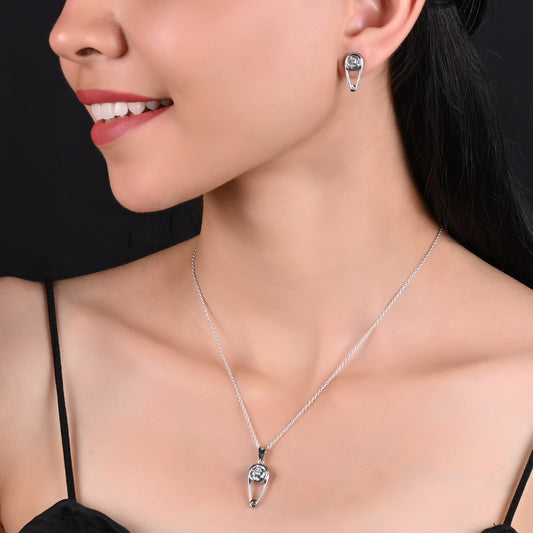 Silver Zircon Safety pin pendent set with chain